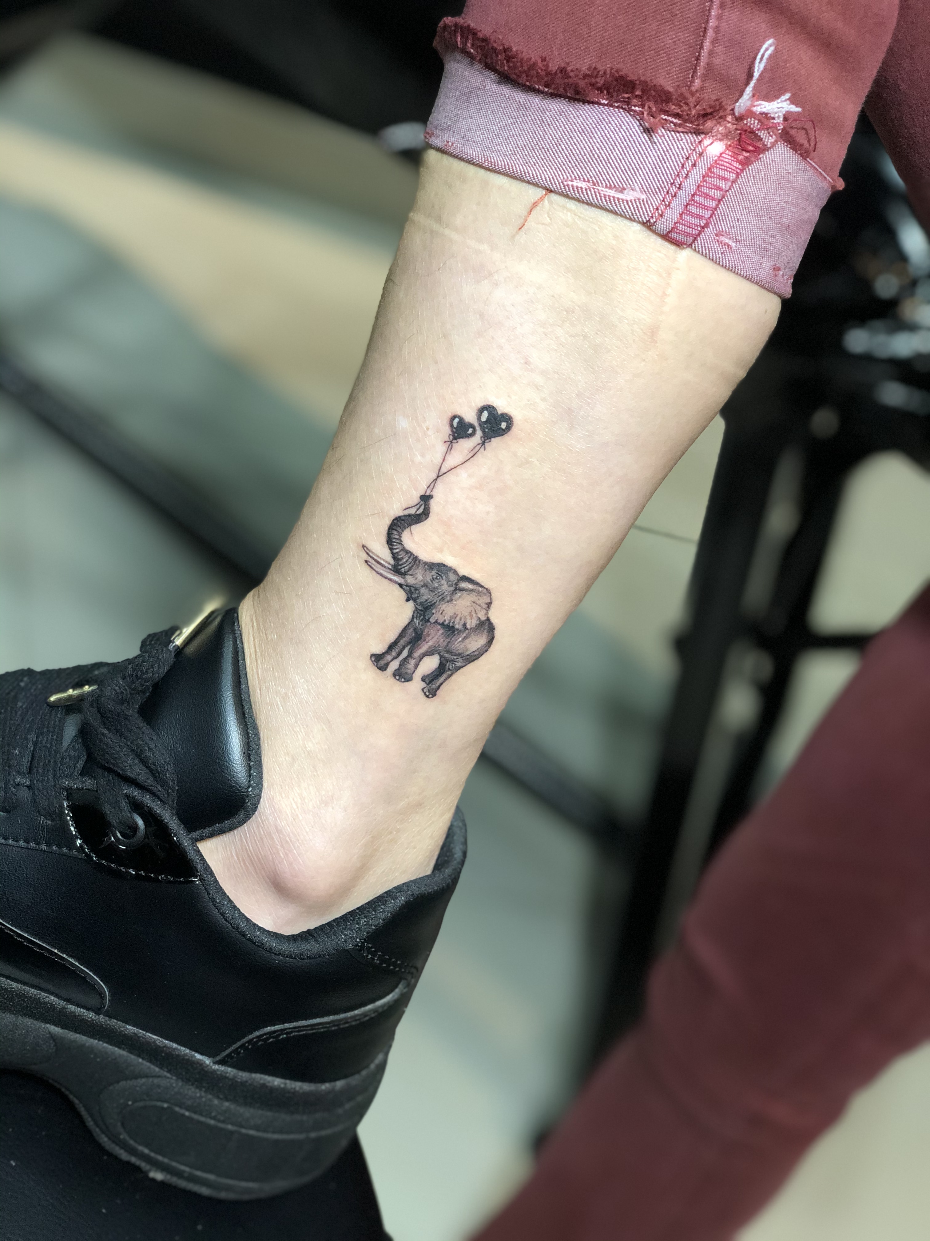 Elefante realismo — 222 Tattoo Studio Bogotá